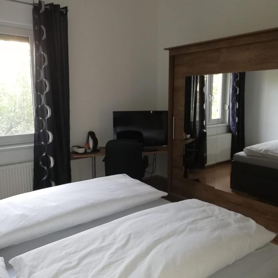Rezident Consult S.R.O. Hotell Bratislava Exteriör bild