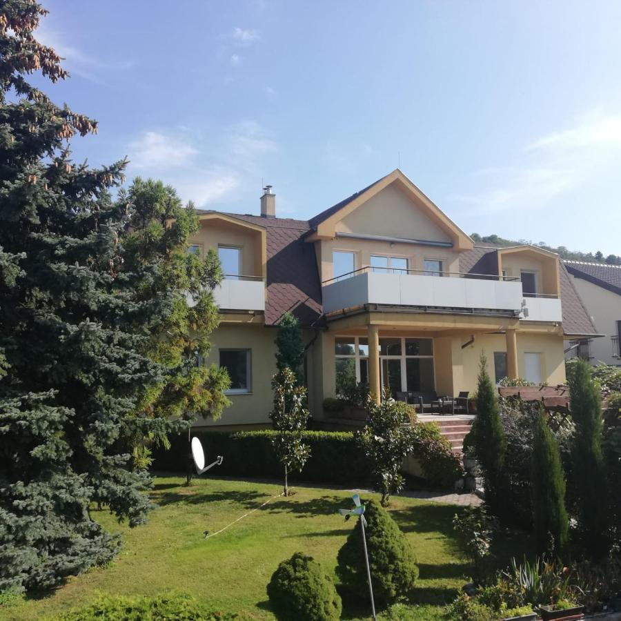 Rezident Consult S.R.O. Hotell Bratislava Exteriör bild